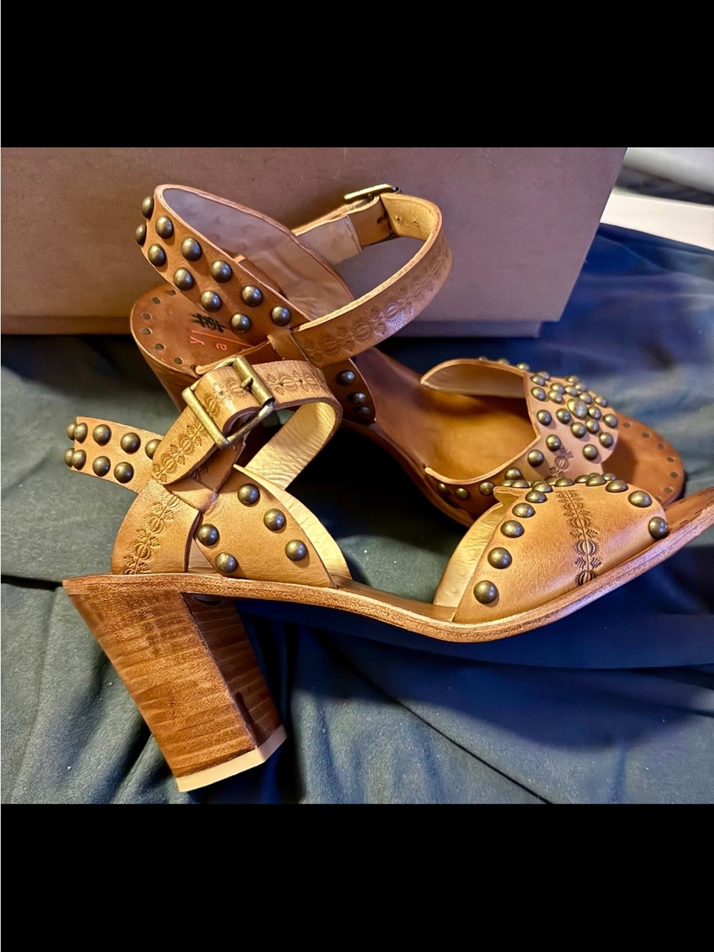 Yamazaki Studded Wood Clogs Leather Boho Sandals Tan Size 8.5